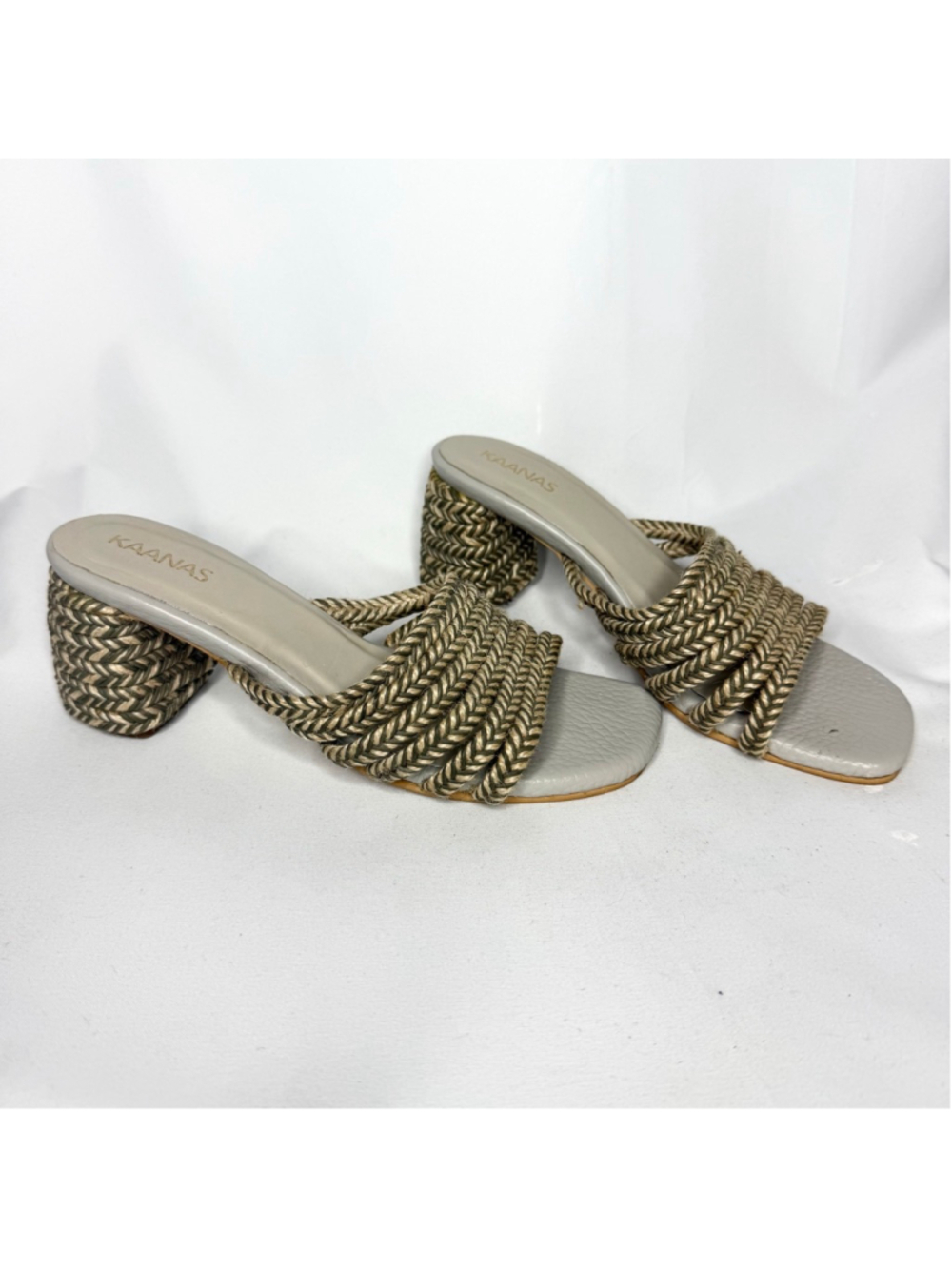 Women's KAANAS Beige Grey Woven Jute Block Heel Sandals Size 8
